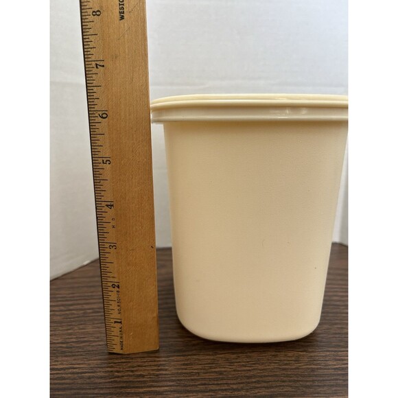 VTG Rubbermaid Servin’ Saver 6 Cup Almond #5 - Picture 2 of 7